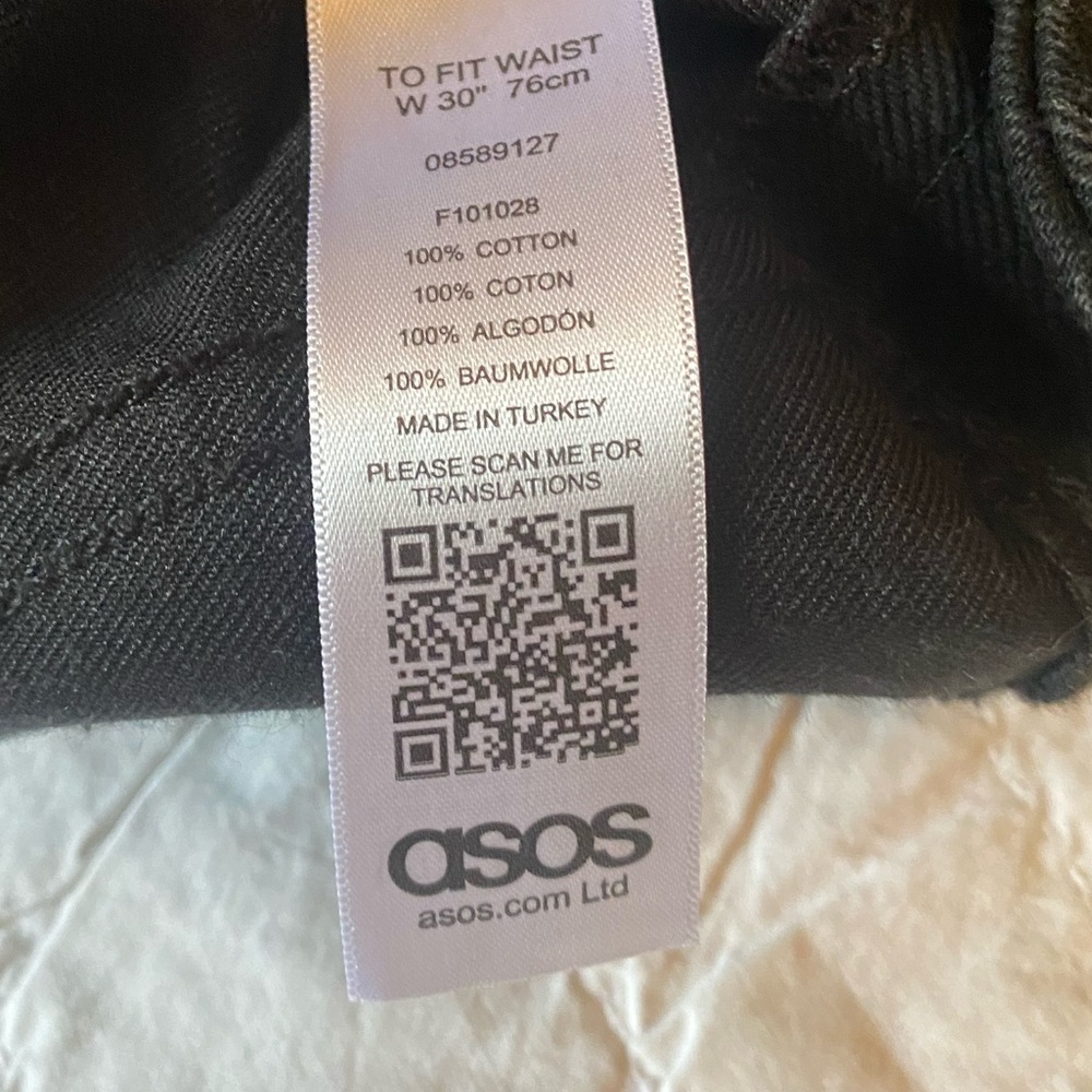 asos short overalls denim with print black leopard print 30” waist - Picture 5 of 5